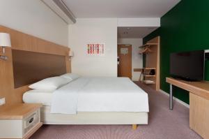 Фотография Park Inn by Radisson, Ekaterinburg 1